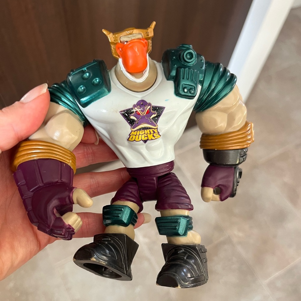 1996 Disney's The Mighty Ducks Puckzooka Grin Action Figure